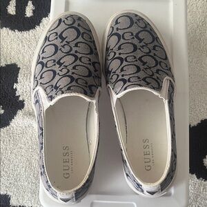 GUESS Beige and Navy Logo Slip-On Sneakers
